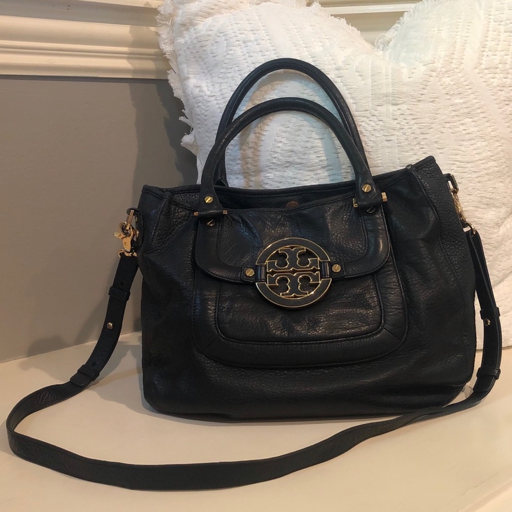 Tory Burch Amanda Hobo bag